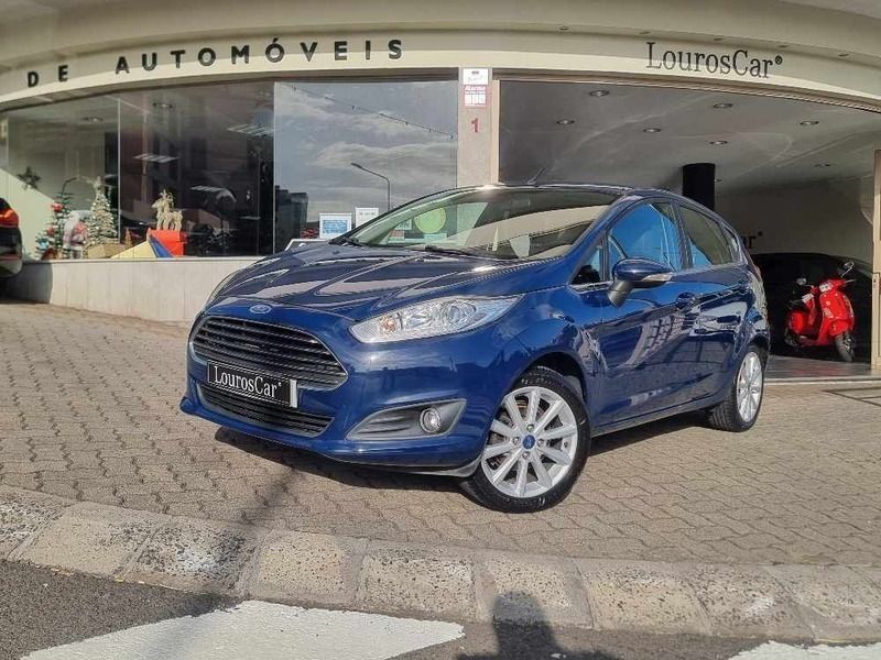 Azul Usado 2016 Ford Fiesta Citadino | € 13.500 (Caro) - Imagem 1/4
