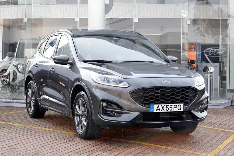 Antracite Usado 2023 Ford Kuga ST-Line SUV | € 30.990 (Preço justo) - Imagem 1/4