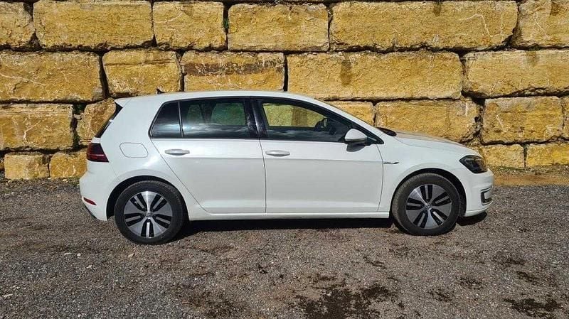 Usado VW e-Golf 100 kW (136 HP) 2018 Branco Citadino