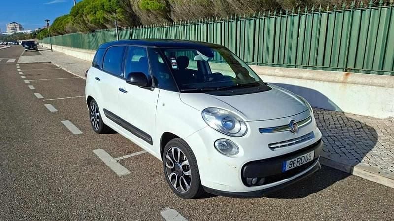 Branco Usado 2016 Fiat 500L Monovolume | € 6.000 (Super Preço) - Imagem 1/4