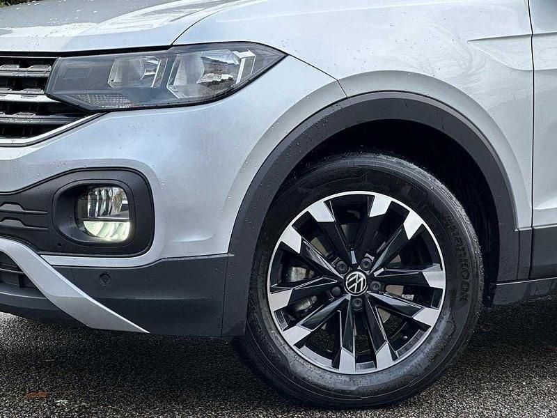 Usado VW T-Cross Life 110 HP (80 kW) 2023 Cinza SUV