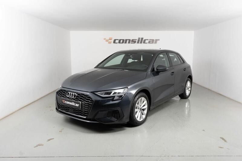 Cinza Usado 2022 Audi A3 Advanced Sedan | € 22.680 (Bom preço) - Imagem 1/4