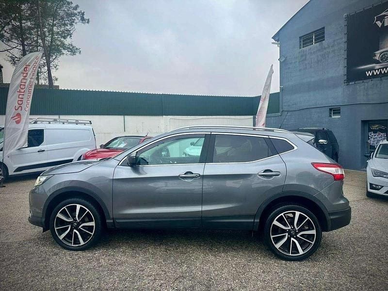 Usado Nissan Qashqai Tekna 130 HP (95 kW) 2015 Cinza SUV