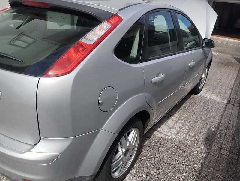 Usado 2007 Ford Focus Sedan | € 3.000 (Super Preço) - Imagem 1/4