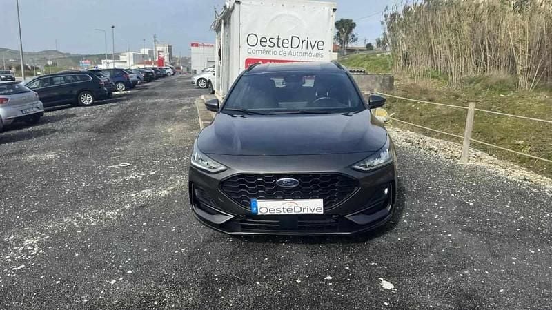 Usado Ford Focus ST-Line X 125 HP (91 kW) 2022 Cinza escuro Carrinha
