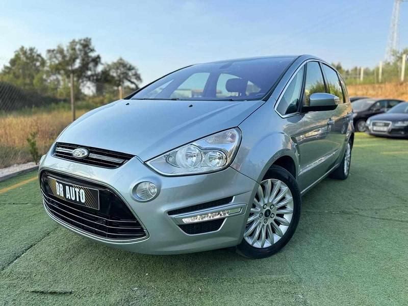 Cinzento Usado 2011 Ford S-MAX S Monovolume | € 12.550 (Preço justo) - Imagem 1/4
