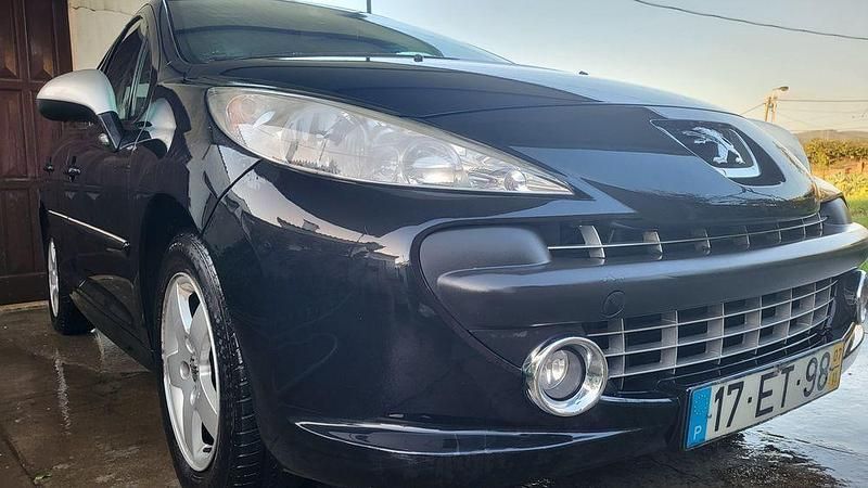 Usado 2007 Peugeot 207 Sedan | € 3.500 (Preço justo) - Imagem 1/4
