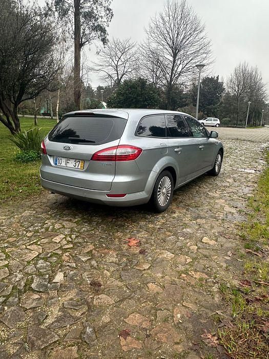 Usado Ford Mondeo 125 HP (91 kW) 2009 Sedan