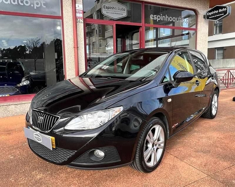 Usado Seat Ibiza 70 HP (51 kW) 2011 Preto