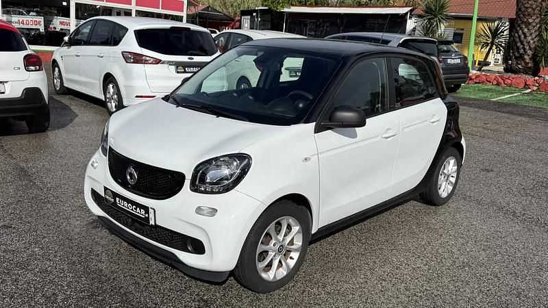 Usado Smart ForFour Electric Drive Passion 60 kW (82 HP) 2017 Branco