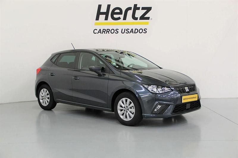 Cinza Usado 2023 Seat Ibiza Reference | € 13.690 (Bom preço) - Imagem 1/4