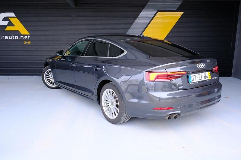 Usado Audi A5 Design 190 HP (139 kW) 2019 Cinza Coupé