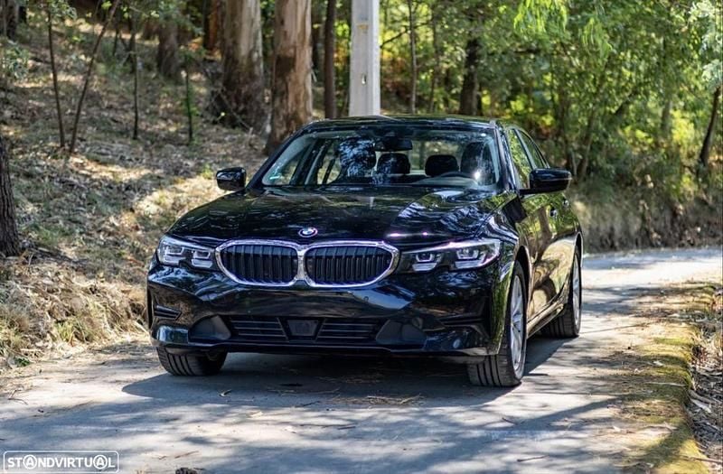 Usado 2020 BMW 330e Sport Line Sedan | € 29.900 (Preço justo) - Imagem 1/4