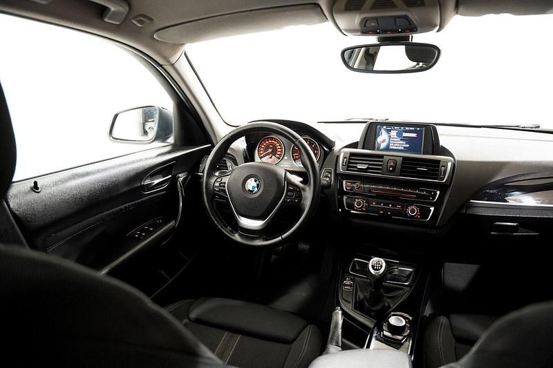 Usado BMW 116 Efficient Dynamics 116 HP (85 kW) 2015 Azul Citadino