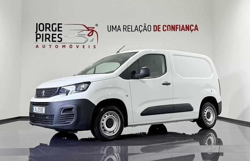 Branco Usado 2021 Peugeot Partner Monovolume | € 11.990 (Bom preço) - Imagem 1/4