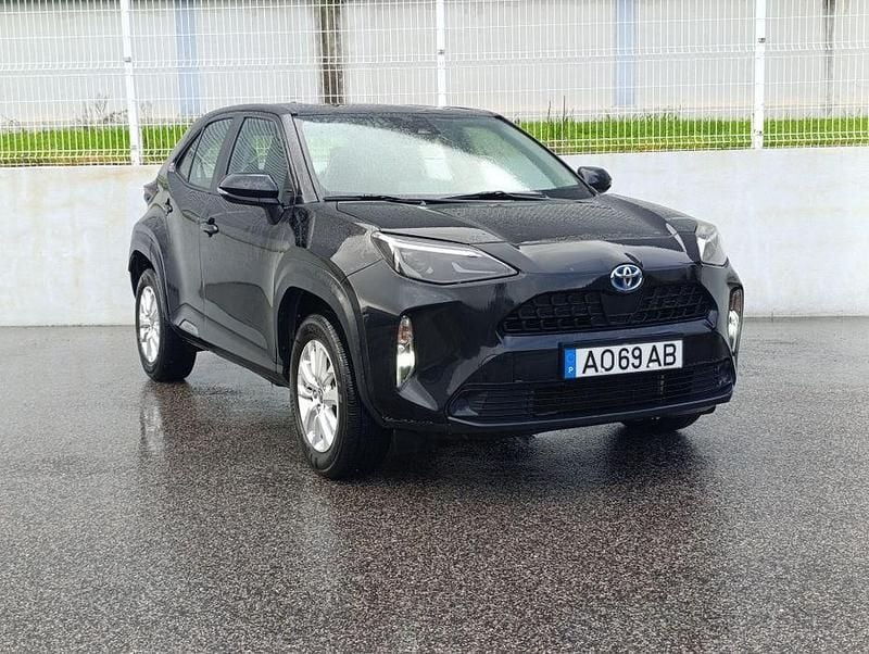 Usado 2022 Toyota Yaris Hybrid Sedan | € 16.400 (Preço justo) - Imagem 1/4
