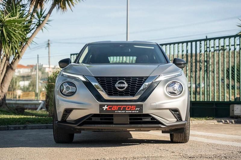 Usado Nissan Juke Acenta+ 114 HP (83 kW) 2023 Cinza SUV