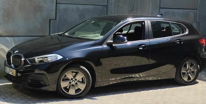 Preto Usado 2019 BMW 118 Comfort Edition Citadino | € 21.500 (Preço justo) - Imagem 1/4