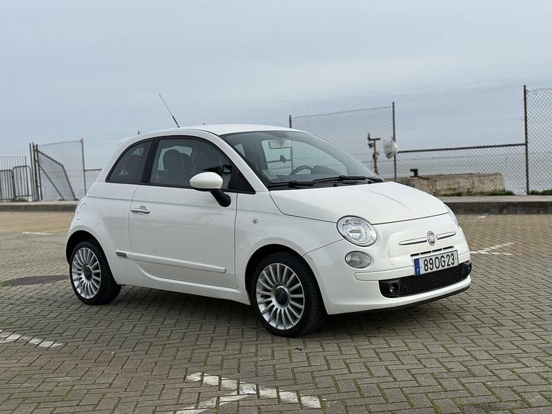Branco Usado 2010 Fiat 500 Lounge Citadino | € 7.900 (Bom preço) - Imagem 1/4
