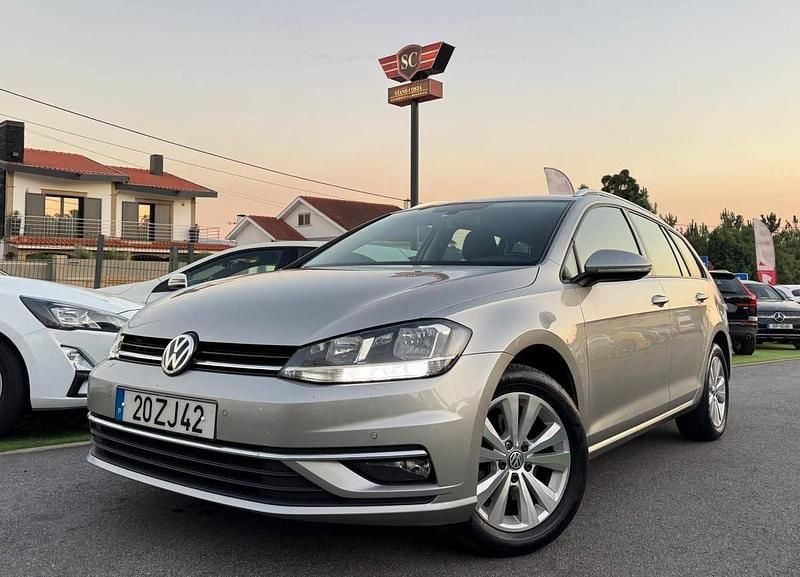 Cinza Usado 2019 VW Golf VII Carrinha | € 13.500 (Preço justo) - Imagem 1/4