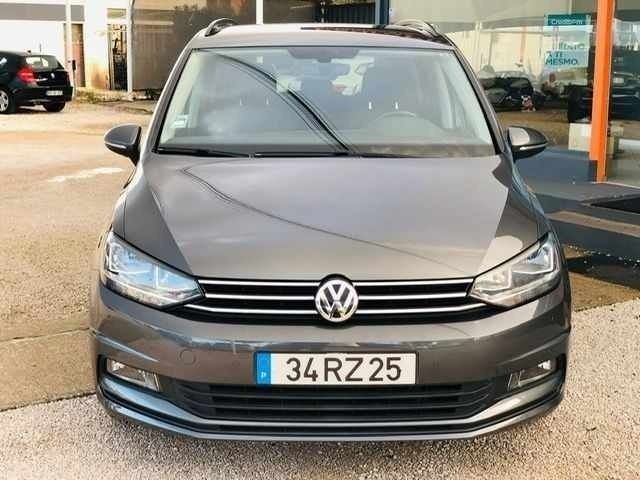 Usado VW Touran 115 HP (84 kW) 2016 Cinza antracite Monovolume