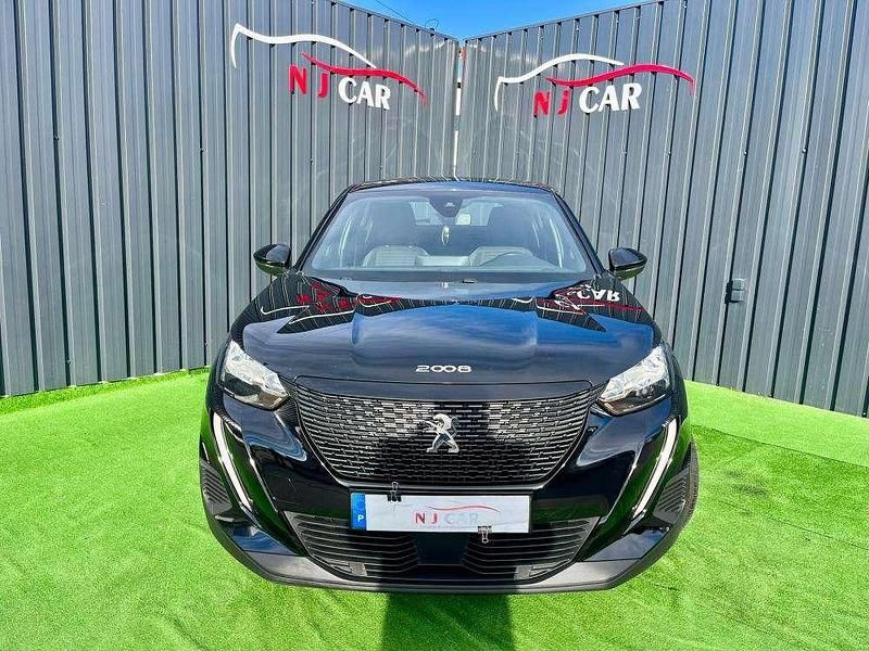 Usado Peugeot 2008 110 HP (80 kW) 2022 Preto SUV