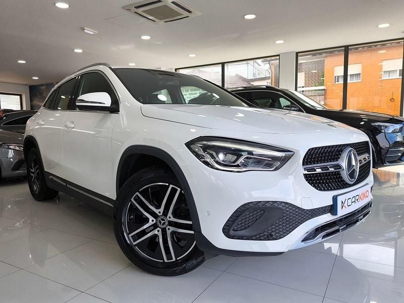 Usado Mercedes GLA250 Progressive 218 HP (160 kW) 2021 Branco SUV