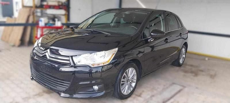 Usado Citroën C4 Seduction 115 HP (84 kW) 2013 Preto Sedan