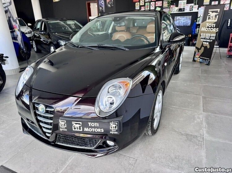 Castanho Usado 2011 Alfa Romeo MiTo Turismo Citadino | € 7.900 (Caro) - Imagem 1/1