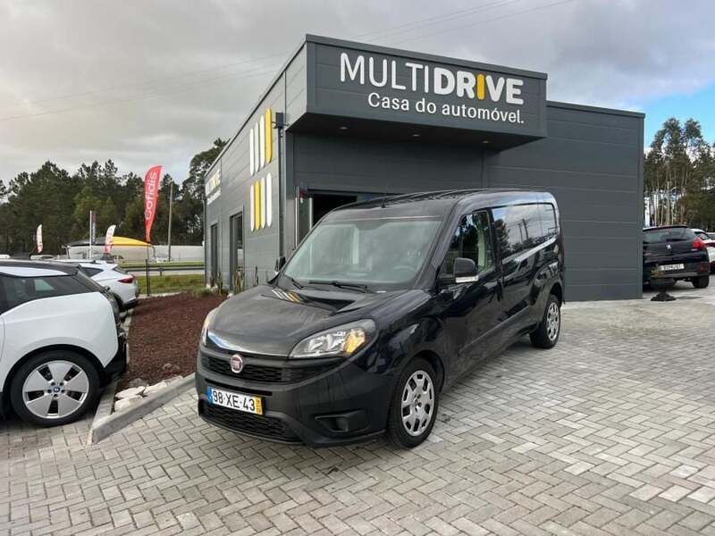 Preto Usado 2019 Fiat Doblò Monovolume | € 11.900 (Preço justo) - Imagem 1/4