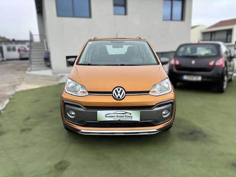 Usado VW cross up! 75 HP (55 kW) 2018 Castanho Citadino