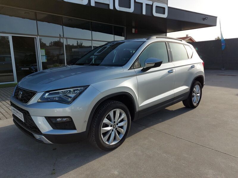 Usado Seat Ateca Style 115 HP (84 kW) 2019 Cinza prata SUV