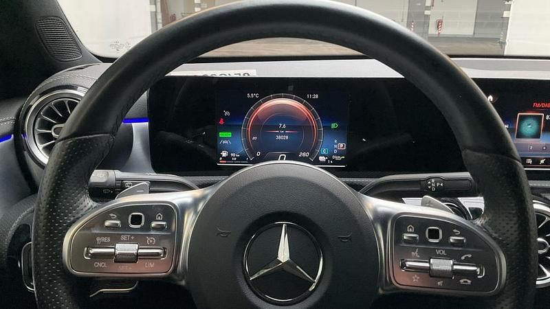 Usado Mercedes A250 AMG line 218 HP (160 kW) 2020 Preto