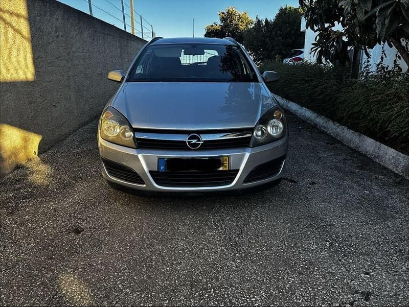 Usado 2006 Opel Astra Sedan | € 3.000 (Preço justo) - Imagem 1/4