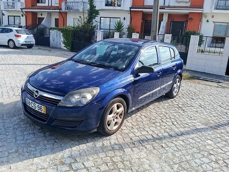 Usado 2007 Opel Astra Sedan | € 2.900 (Preço justo) - Imagem 1/4