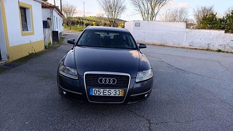 Usado Audi A6 180 HP (132 kW) 2007 Sedan