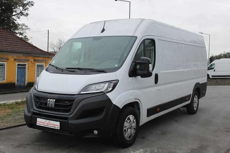 Branco Usado 2022 Fiat Ducato Van | € 23.900 (Preço elevado) - Imagem 1/4