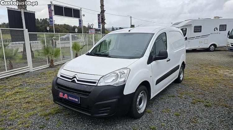 Branco Usado 2016 Citroën Berlingo | € 8.900 (Preço justo) - Imagem 1/1