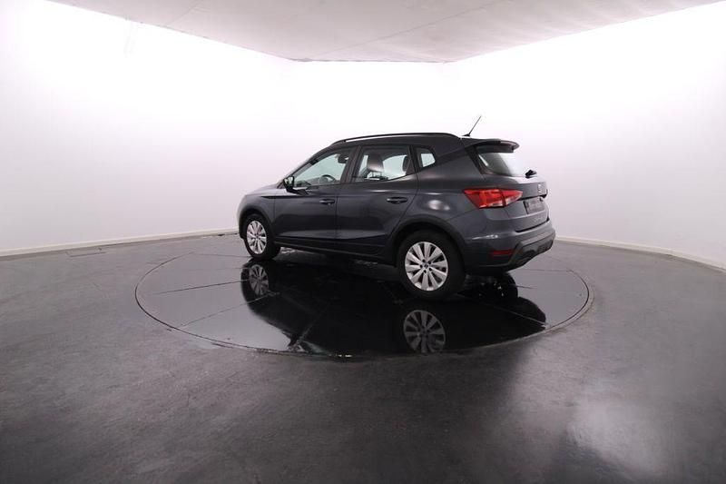 Usado Seat Arona 116 HP (85 kW) 2024 Cinzento SUV