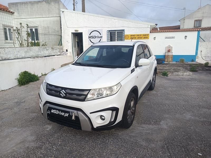Usado Suzuki Vitara GLX 120 HP (88 kW) 2015 Branco SUV