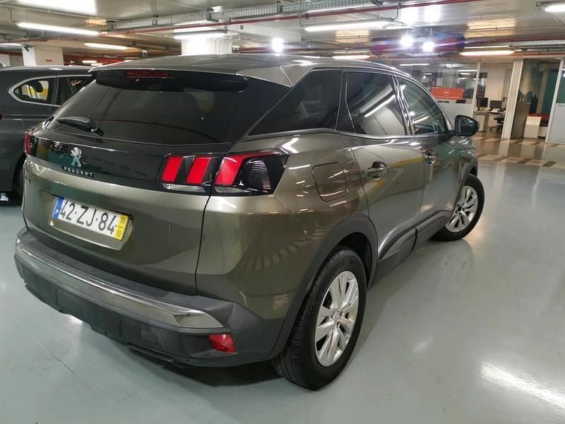 Usado Peugeot 3008 Active 130 HP (95 kW) 2019 Cinza SUV