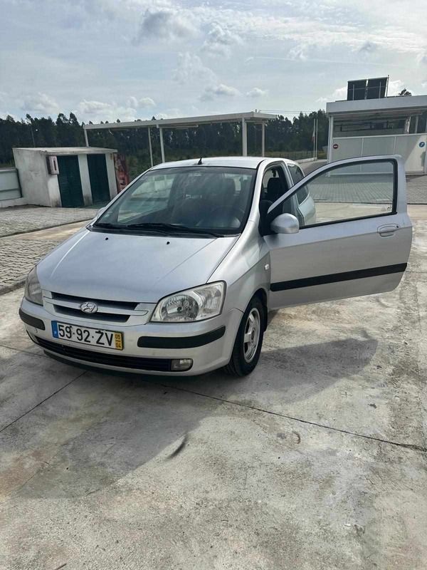 Cinzento Usado 2005 Hyundai Getz Citadino | € 2.200 (Preço justo) - Imagem 1/4