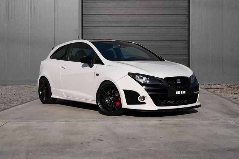 Usado Seat Ibiza SC CUPRA 180 HP (132 kW) 2010 Branco Citadino