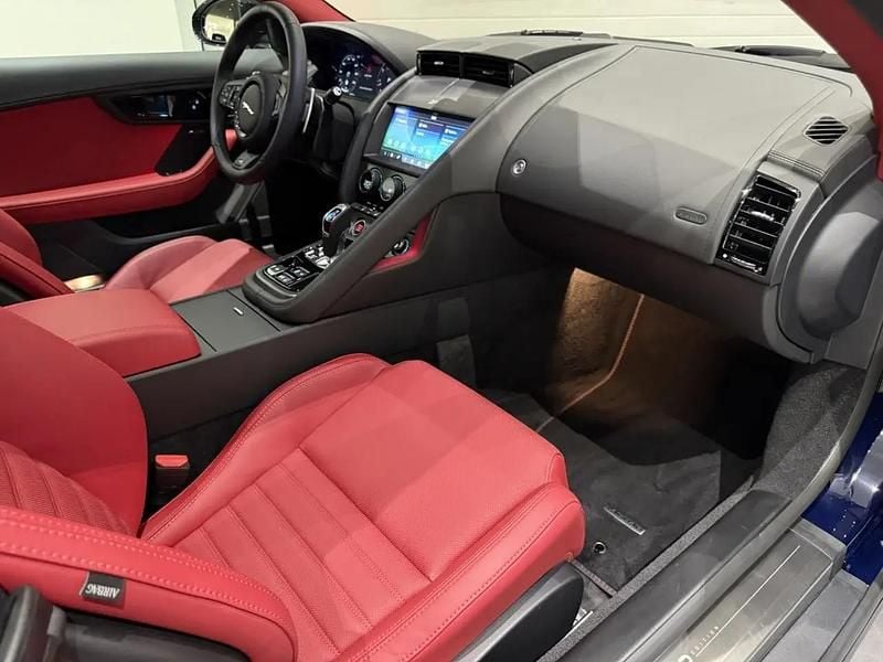 Usado Jaguar F-Type R 575 HP (422 kW) 2024 Azul Coupé