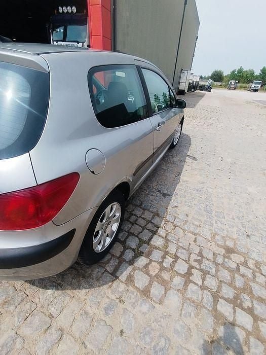 Usado 2003 Peugeot 307 | € 1.650 (Bom preço) - Imagem 1/4