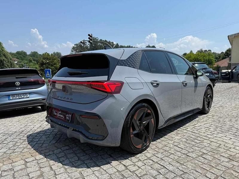 Usado Cupra Born 150 kW (204 HP) 2022 Cinzento Citadino