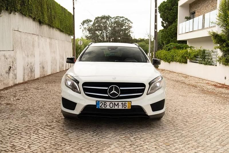 Usado Mercedes GLA220 AMG line 170 HP (125 kW) 2014 Branco SUV