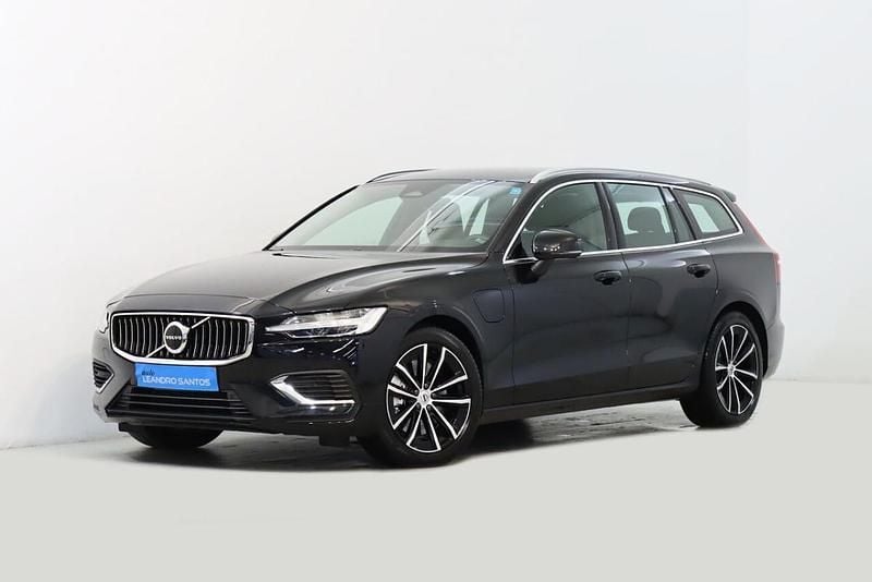 Preto Usado 2022 Volvo V60 Carrinha | € 37.500 (Preço justo) - Imagem 1/4
