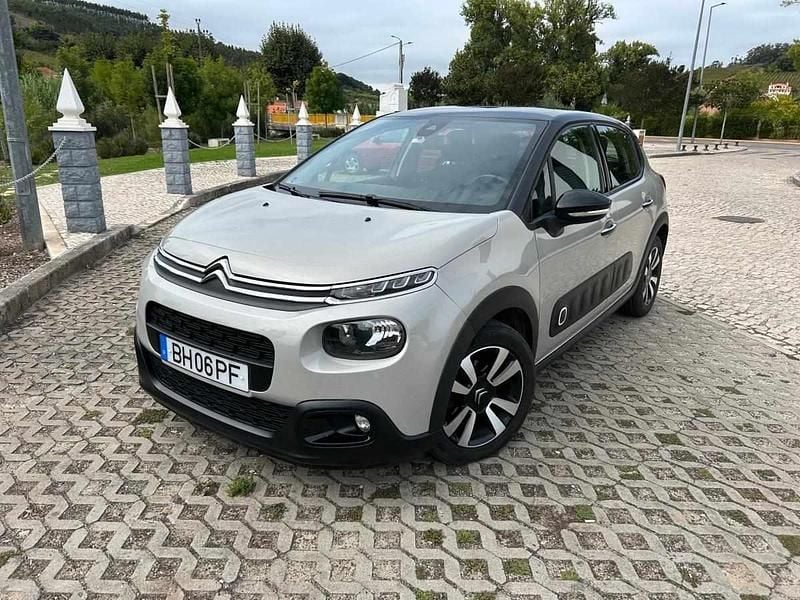 Cinzento Usado 2017 Citroën C3 Citadino | € 10.500 (Bom preço) - Imagem 1/4