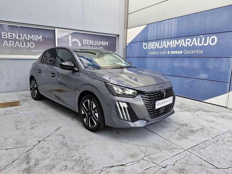 Usado Peugeot e-208 114 kW (156 HP) 2025 Cinza Citadino